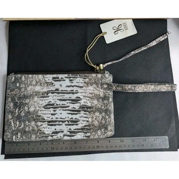 HOBO Wallet, Wristlet, Clutch - Move Lizard Print, NWT - Picture 4 of 7
